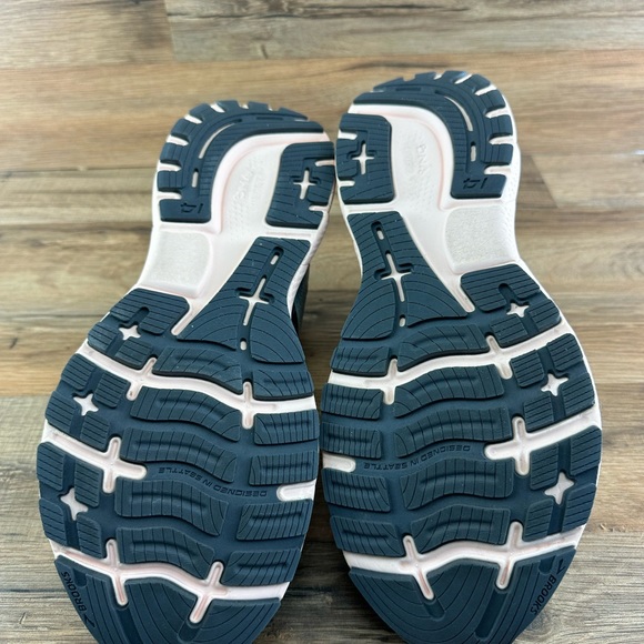 Brooks Ghost 14 Women Sz 11B  Running Shoes Black Peach Athletic Sneakers Gym - Picture 11 of 16